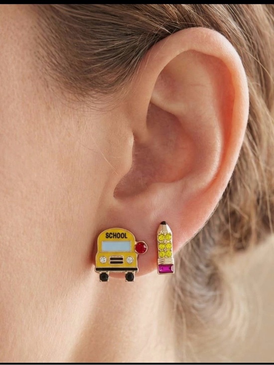 Jewelry - School 🏫 bus 🚌 and pencil ✏️ earring set